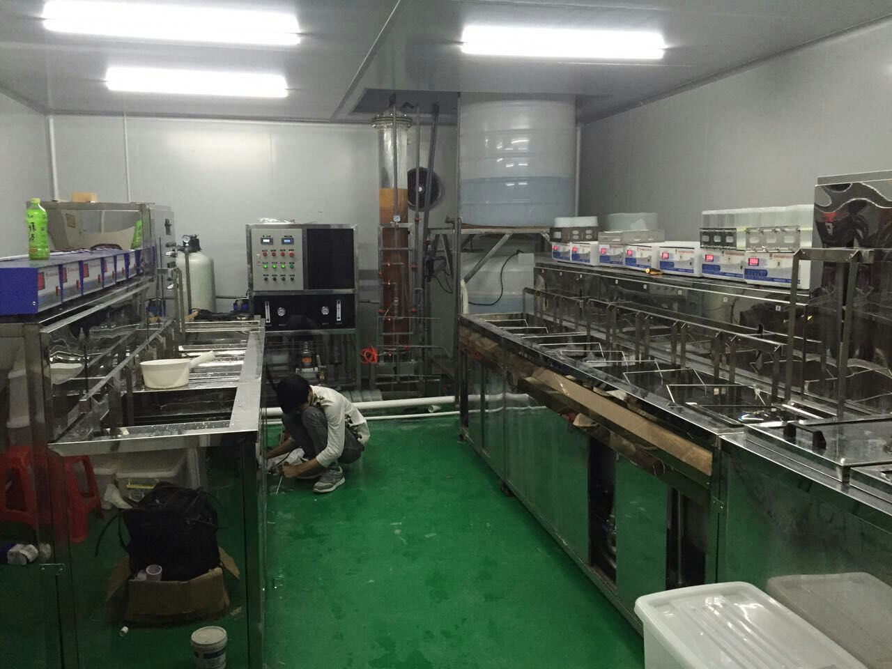 多槽光學(xué)超聲清洗機